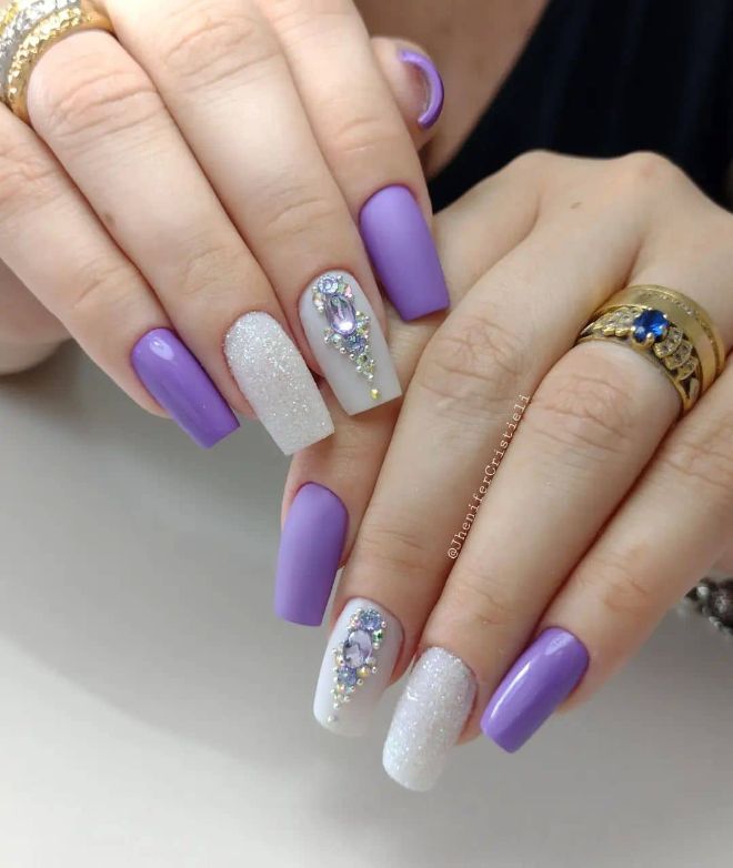 Skip The Traditional Nail Arts With These Fab Square Nail Designs