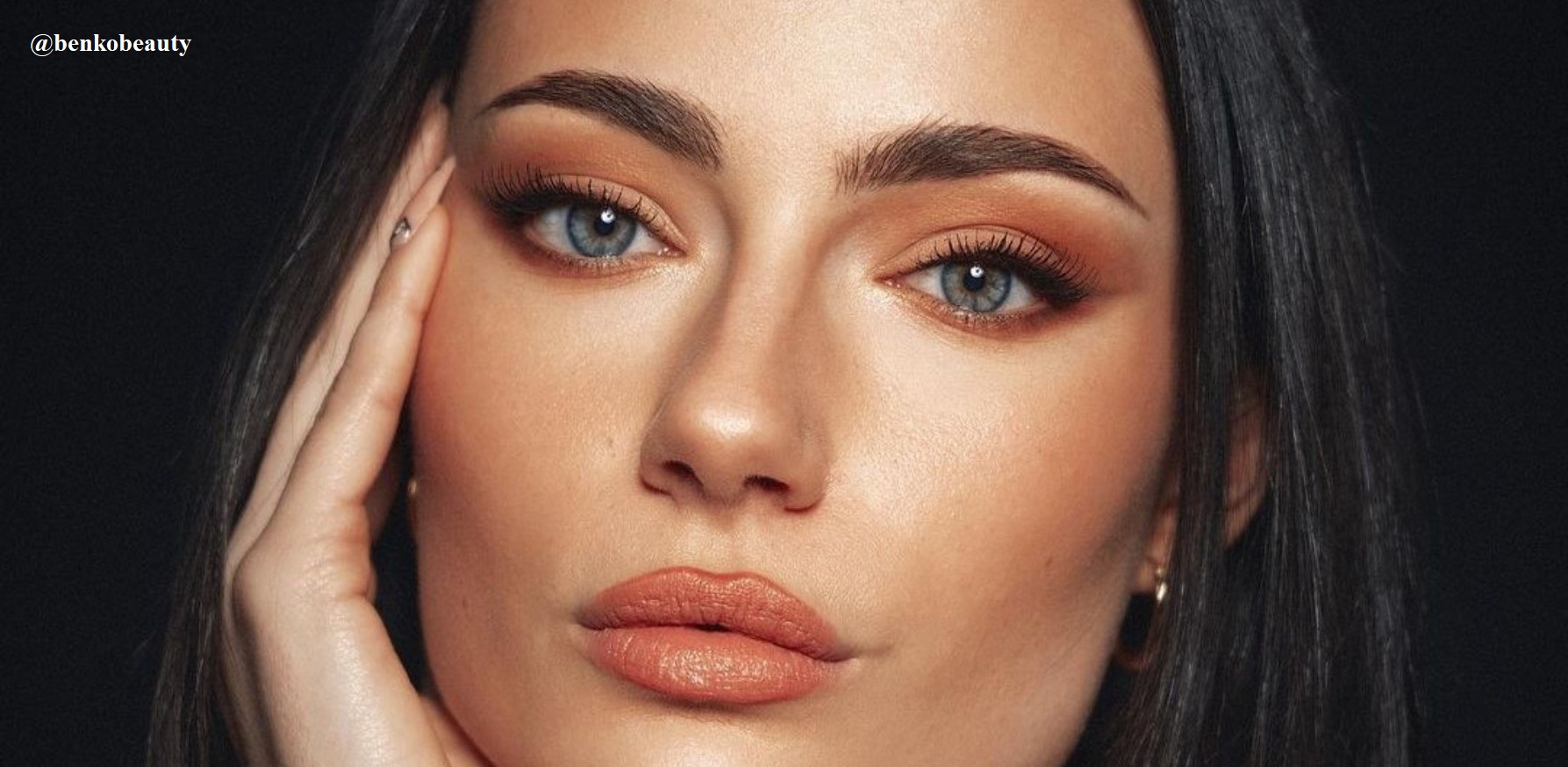 Blend In These Beautiful Eyeshadow Colors If You Are Nude Makeup Lover