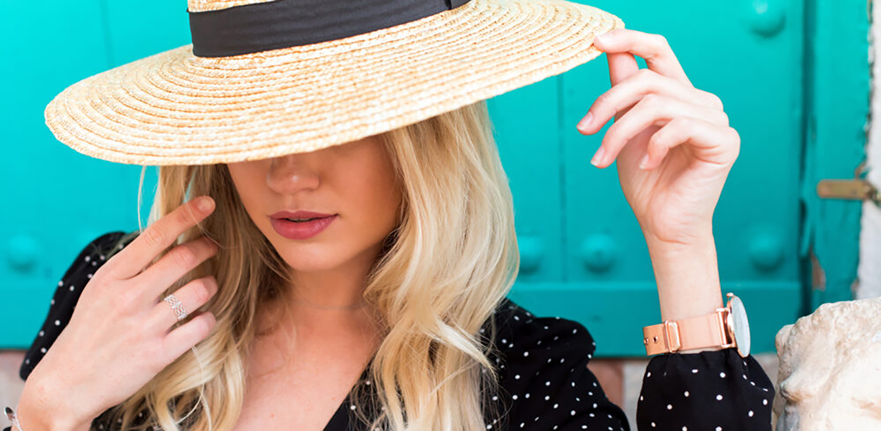 how-to-dye-your-hair-and-keep-it-shiny-woman-in-stylish-hat