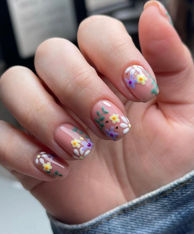 Try These Alluring Manicure Ideas For Short Nails