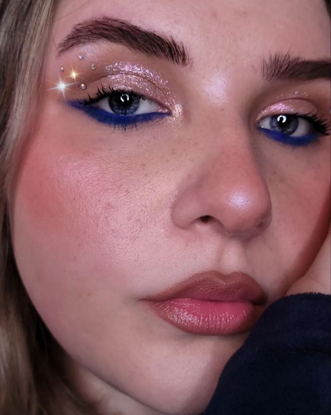Crystal Constellation Eyeshadow Is The Best Way To Shine On Valentine’s Day