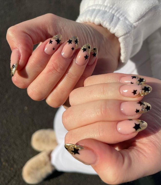These Star Nail Art Designs Will Earn You Endless Likes