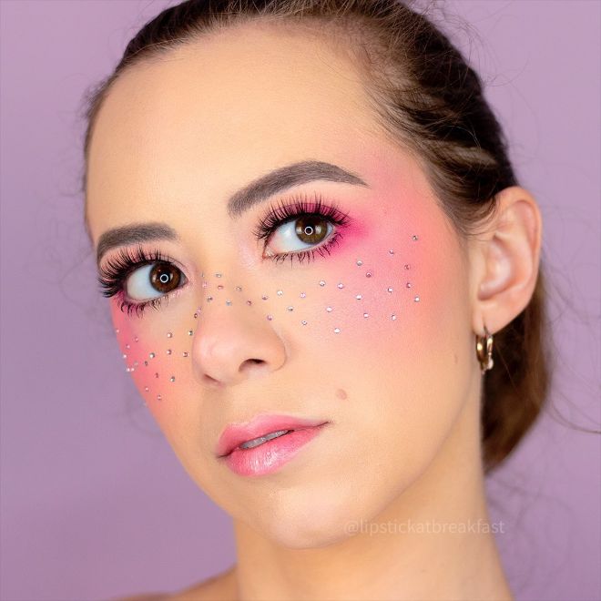 Baby Pink Makeup Will Give You An Extra Natural Look
